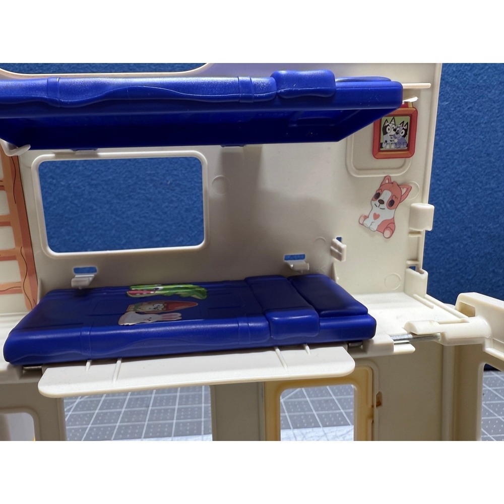 Bluey Camper Ultimate Caravan Adventure Playset Only Trailer RV Camping - Picture 8 of 10